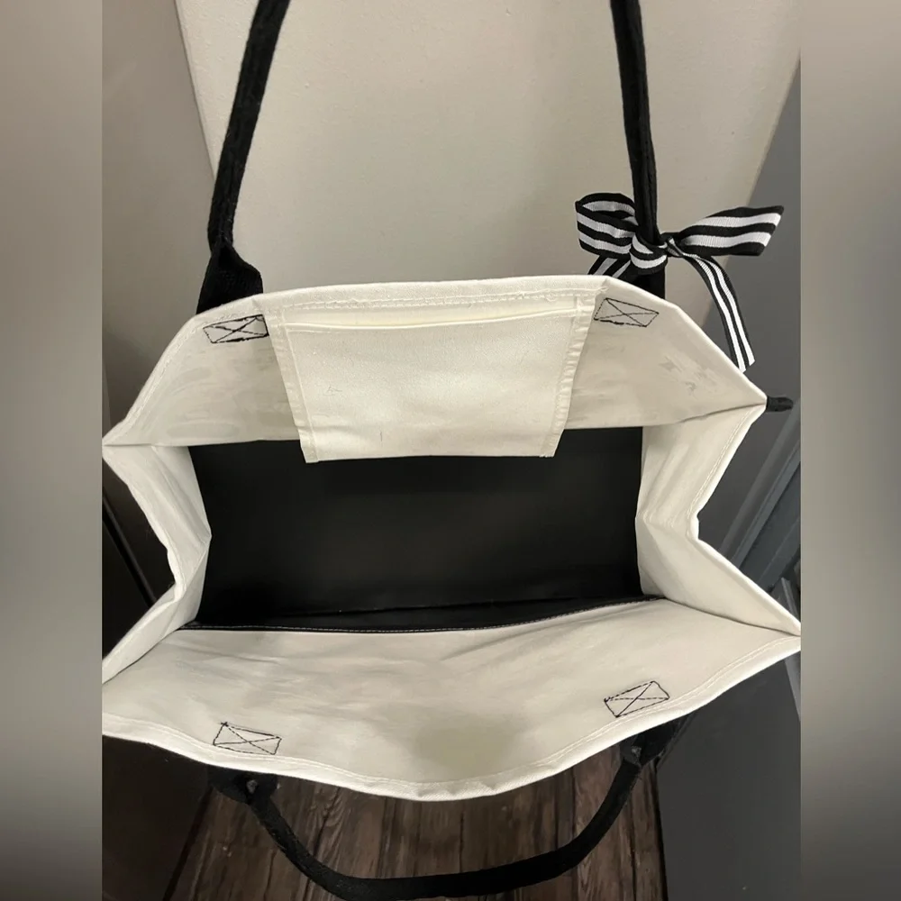 NWT “1974 Vintage, Back in 1974” Large Canvas Tote Bag Black & White Bow Detail